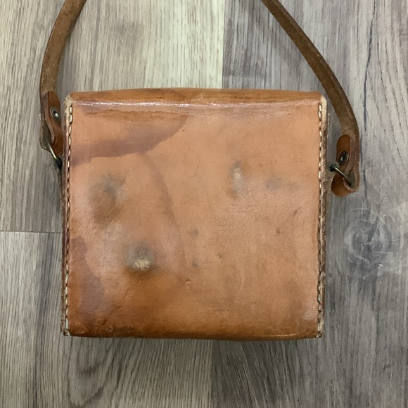 Vintage Leather Bag - Picture 3 of 10